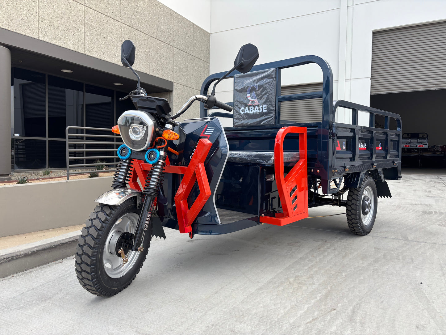 1.6M ELECTRIC CARGO TRICYCLE: Navy